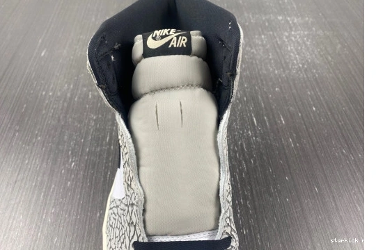 Jordan DZ5485-052 DZ5485-052 Cement White Retro High 1 OG 0224